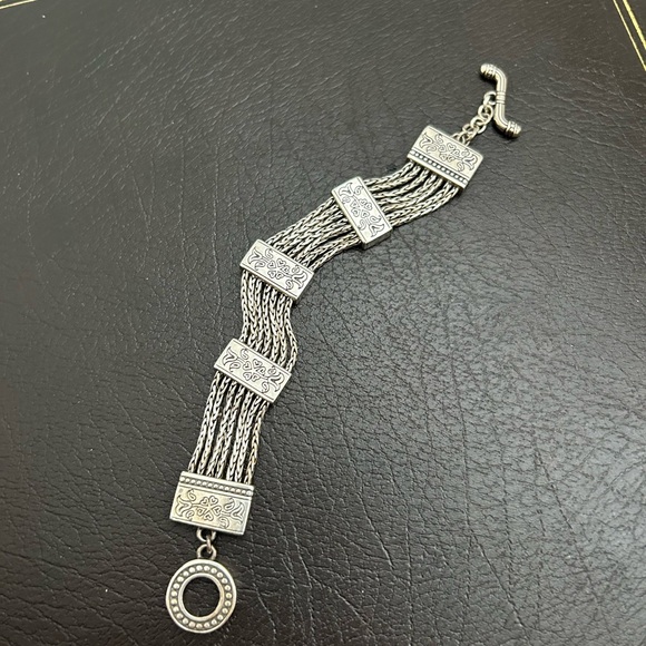 Beautiful Brighton French Quarter Multi- Stand Bracelet.
With Brighton gift tin - Picture 2 of 7